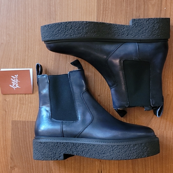 Free People Shoes - Free People Carmel Chelsea Boots